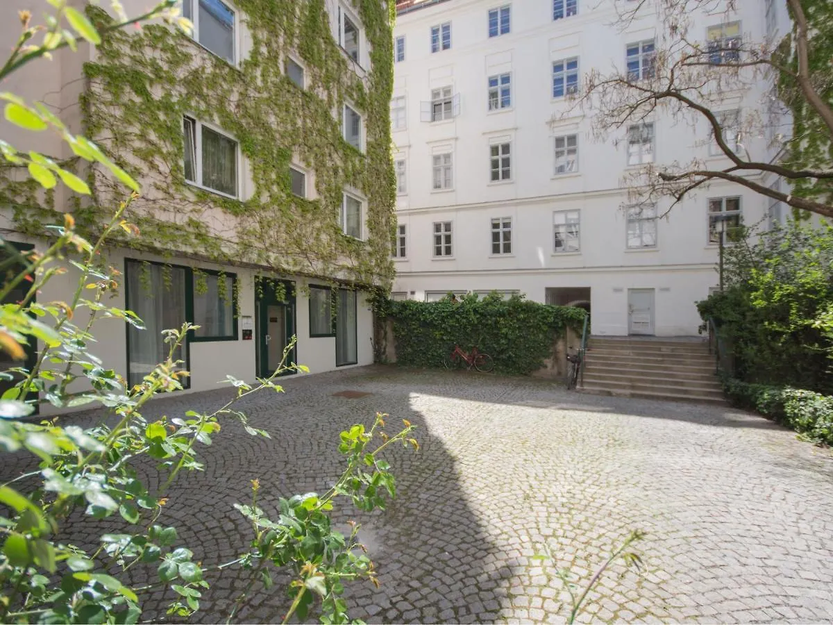 Vienna Hideaways - Nikolai Homes 0*,