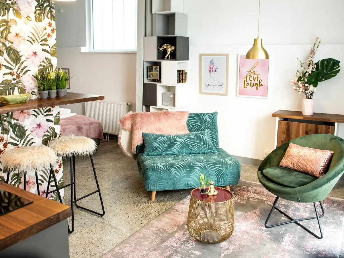 Vienna Hideaways - Nikolai Homes