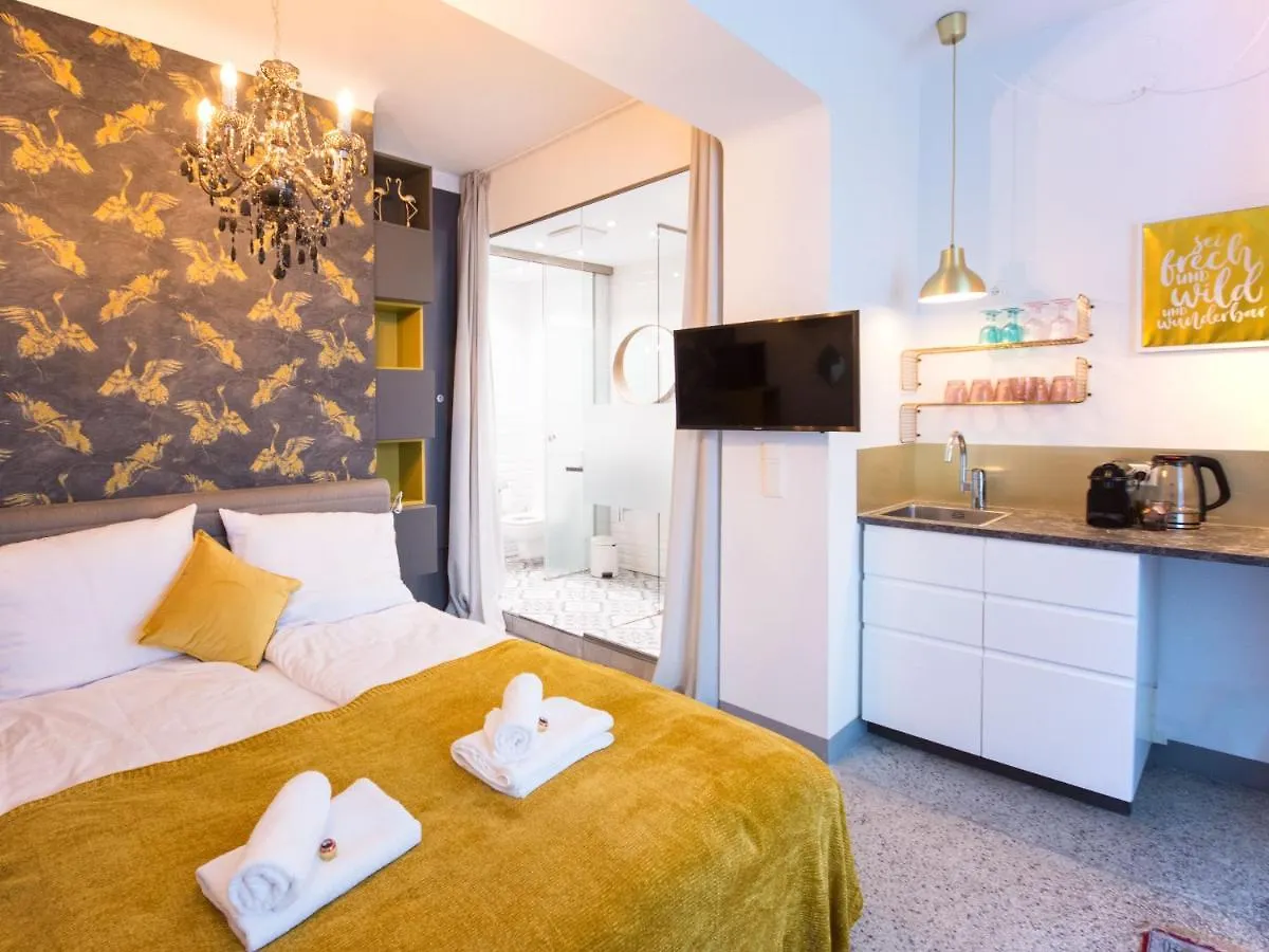 Vienna Hideaways - Nikolai Homes