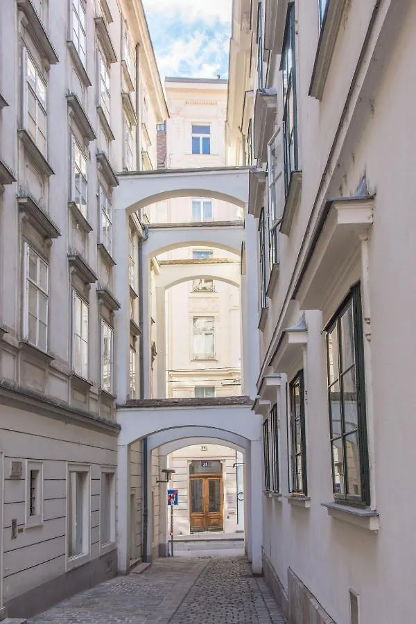 Vienna Hideaways - Nikolai Homes Apartment